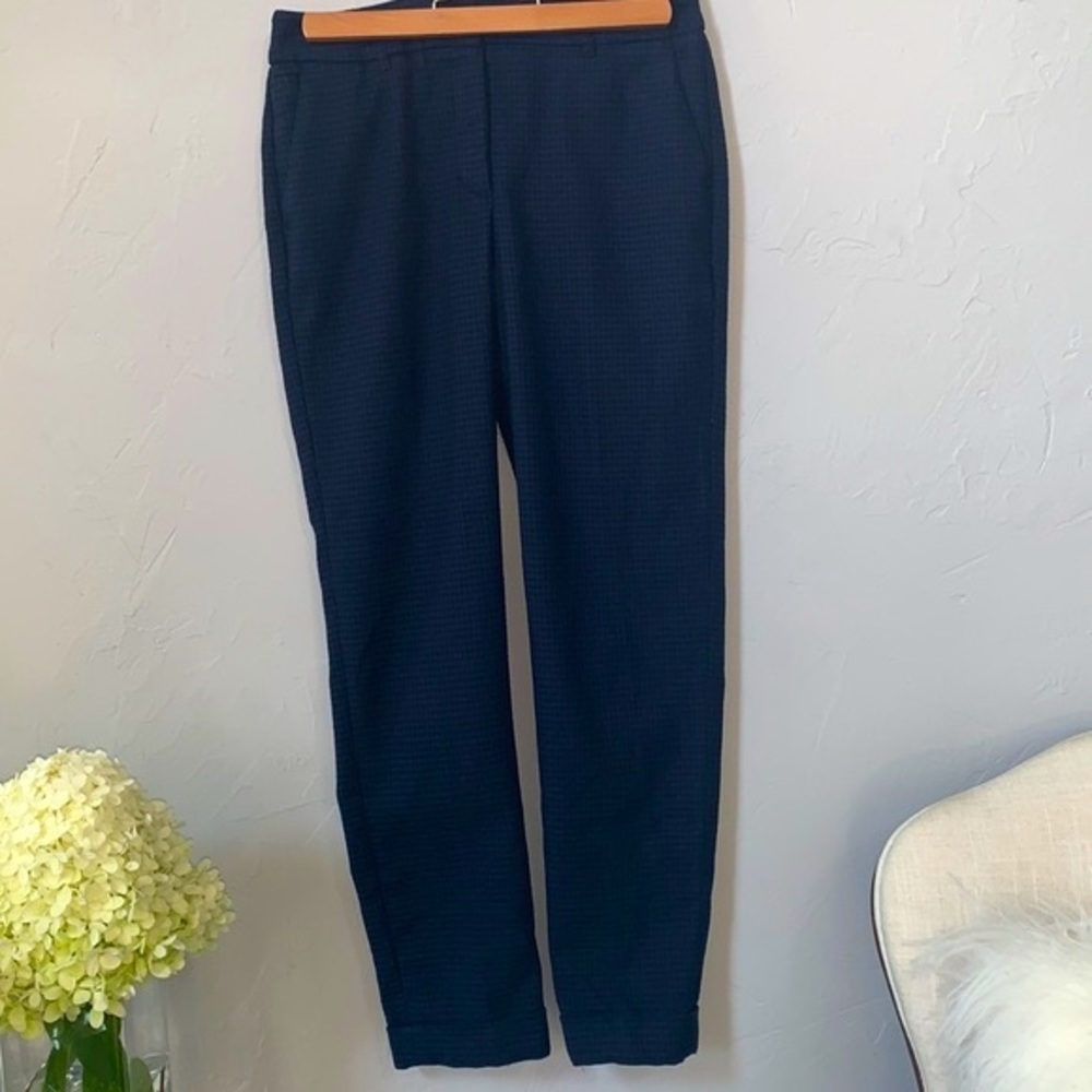 White House Black Market Slim Anklet Fit Pants